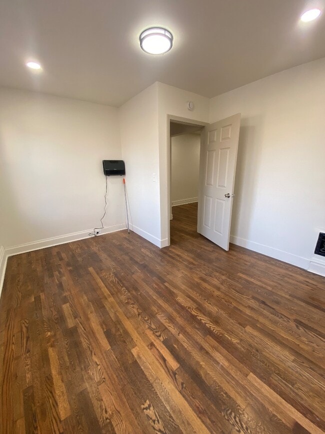 Building Photo - 4746 S Grand Blvd