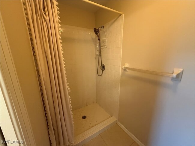 Building Photo - 10904 Regent Cir