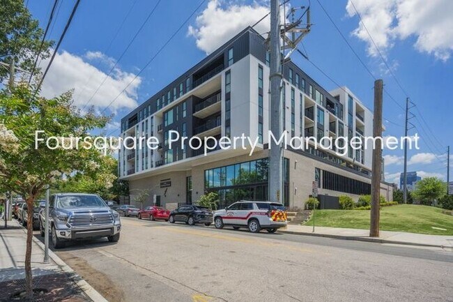 Foto del edificio - 3rd- Floor Condo| Spacious Balcony |Washer...