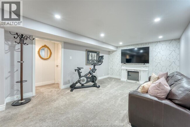 Photo du bâtiment - 1260 Laurendeau Ave