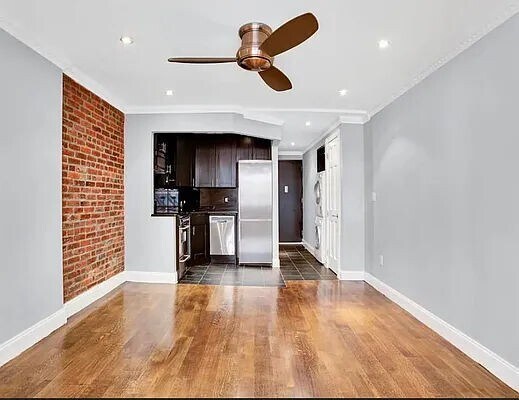 Foto del edificio - 145 E 26th St