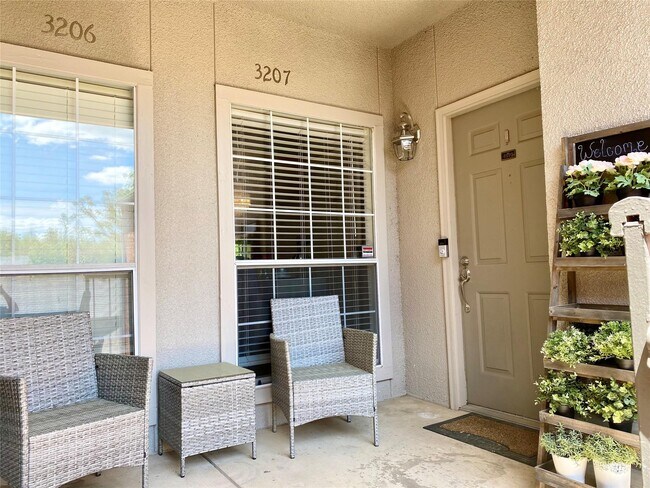 Foto del edificio - 12660 Hillcrest Rd