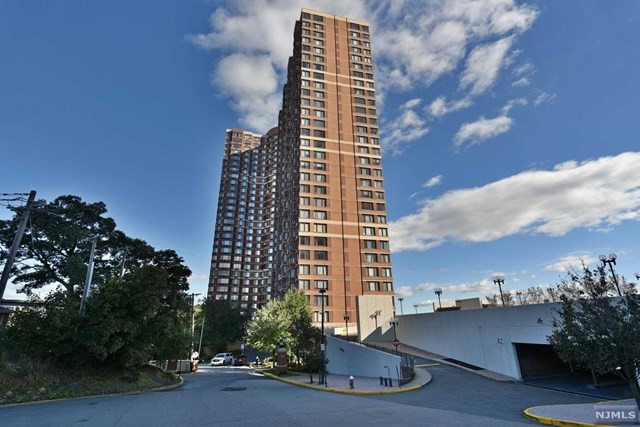 Foto principal - 100 Old Palisade Rd