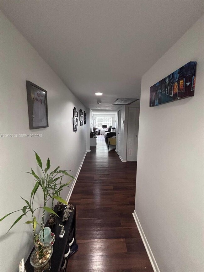 Foto del edificio - 500 SW 130th Terrace