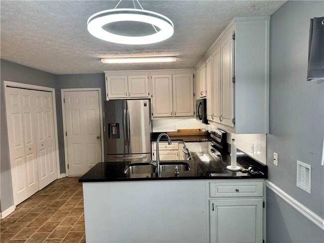 Building Photo - 3285 Rockwalk Terrace