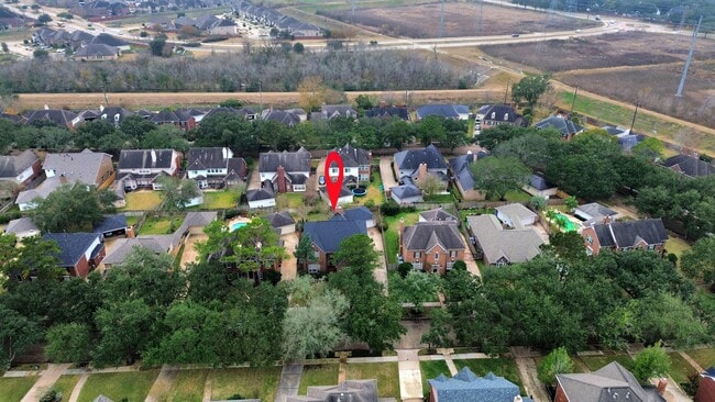 Building Photo - 4418 Bermuda Dr