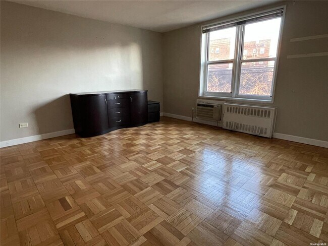 Foto del edificio - 210-50 41st Ave