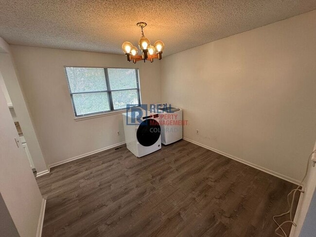 Building Photo - 3528 S Richfield St