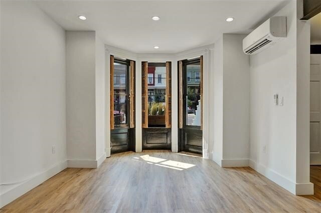 Foto del edificio - 338 Webster Ave