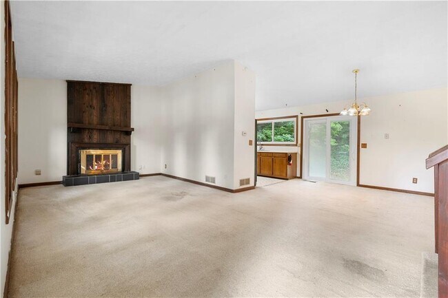 Foto del edificio - 3260 Creek Hollow Dr