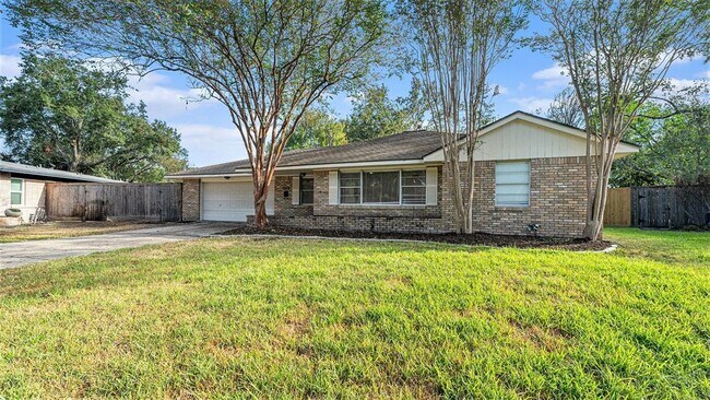 Building Photo - 5110 Torchlight Dr