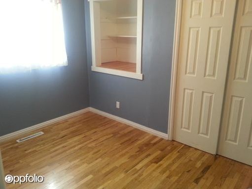 Building Photo - 5550 S Capri Dr