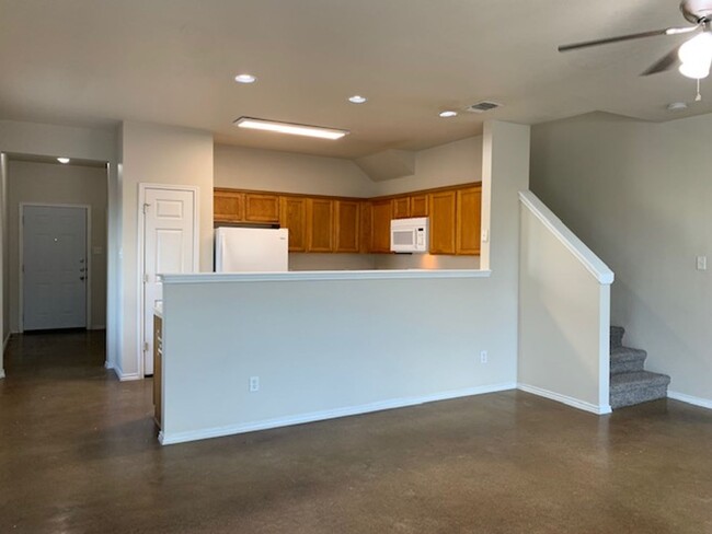 Foto del edificio - Townhome for rent