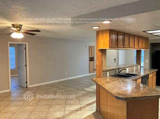 Foto del edificio - 44 Harbor Oaks Cir