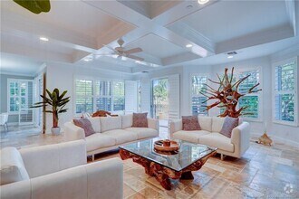 Building Photo - 1528 NE Outrigger Landings Dr