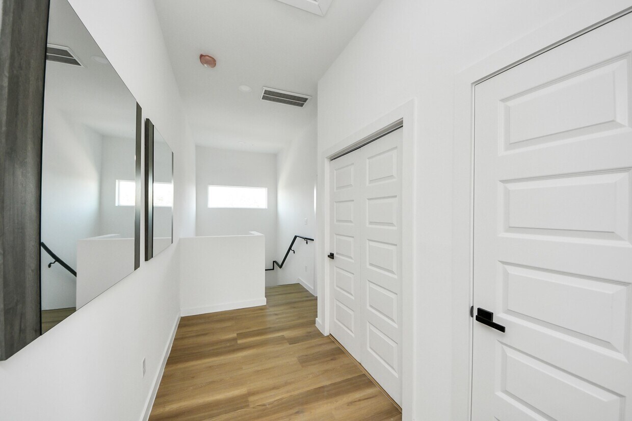 Foto del edificio - 1216 D E 34th St