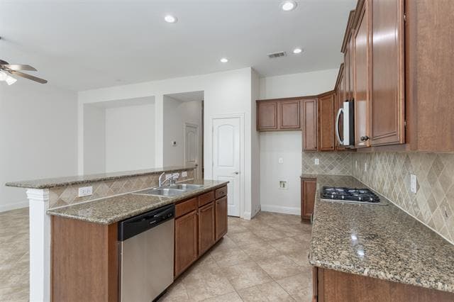 Foto del edificio - 8616 Pauline St