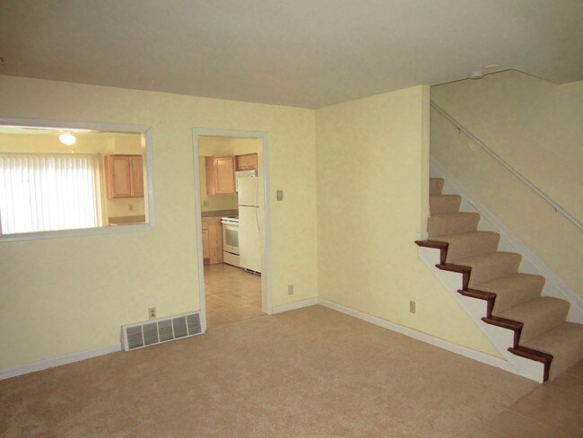 Building Photo - 5621 Ironwood Ct