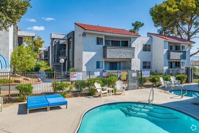 Building Photo - VDS-Villa Del Sol