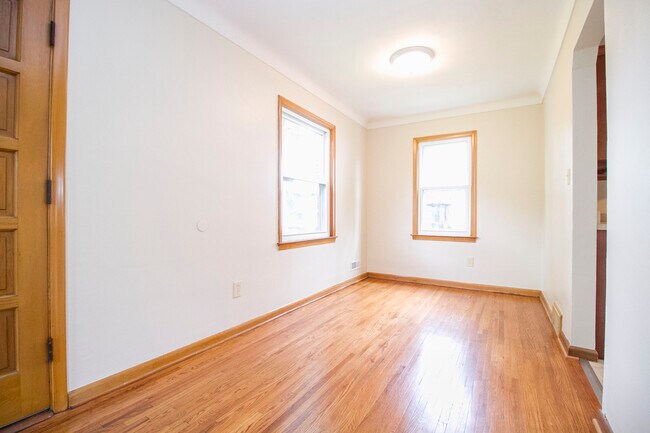 Foto del edificio - 320 Somerset St