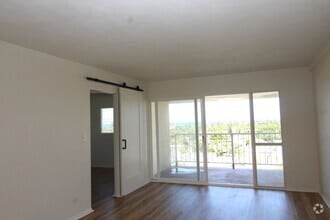 Building Photo - 14 Aulike St