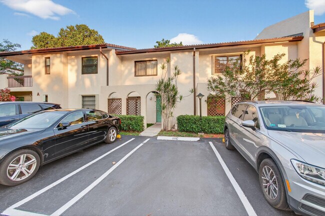 Foto del edificio - 21682 Cypress Rd