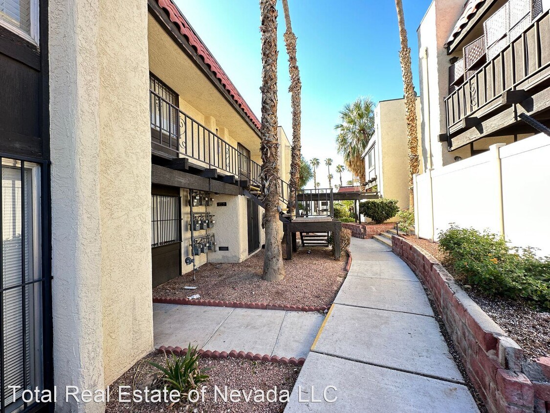 Primary Photo - 2 br, 1 bath House - 1440 Vegas Valley Dri...