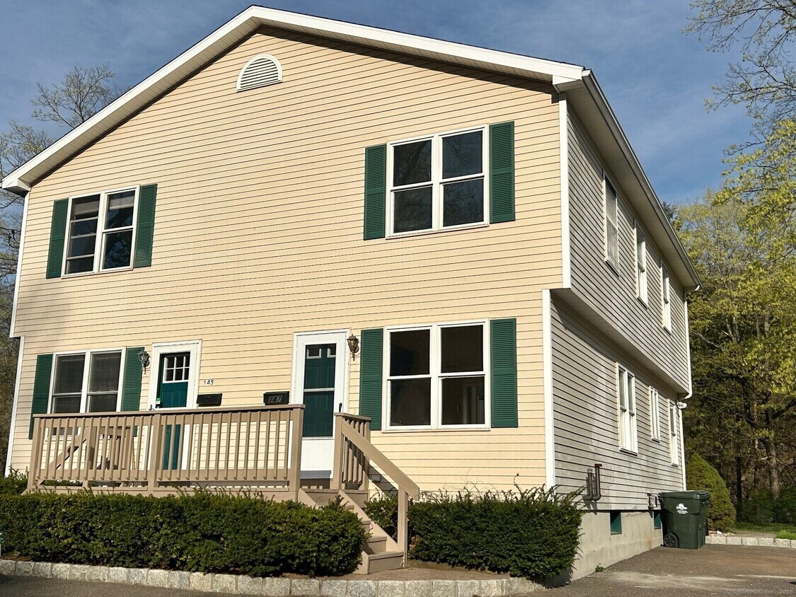 Foto principal - 145-147-147 Derby Ave