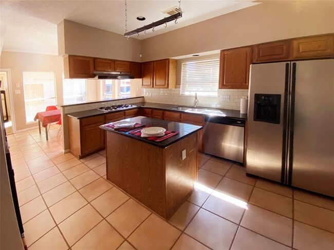 Building Photo - 14919 Forest Trails Dr