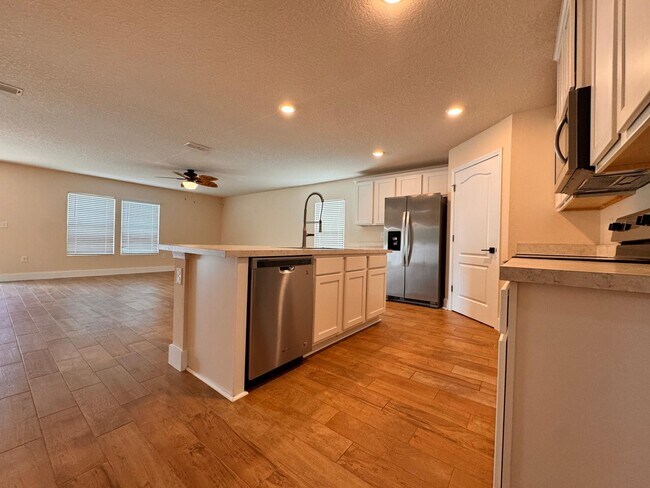 Foto del edificio - 2488 Beachview Dr