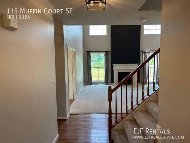Foto del edificio - 115 Muffin Ct SE