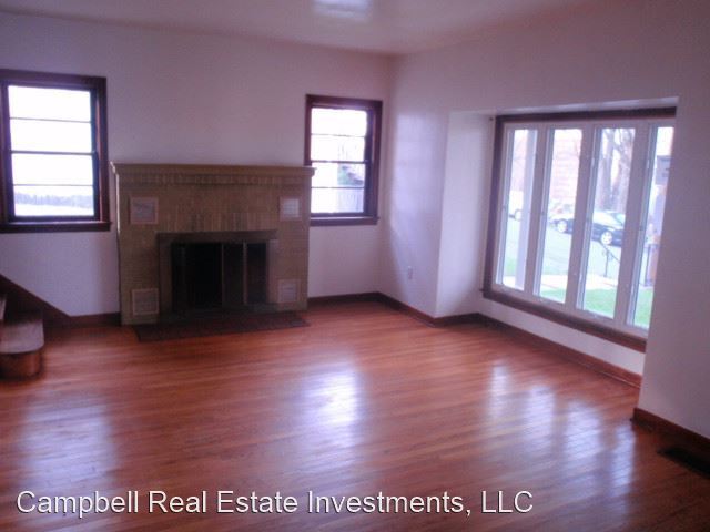 Building Photo - 4 br, 1.5 bath House - 1230 E .5th St.