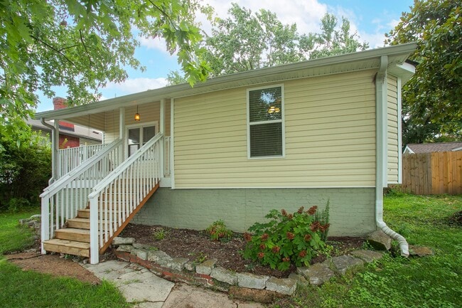 Foto del edificio - 1014 Douglas Ave