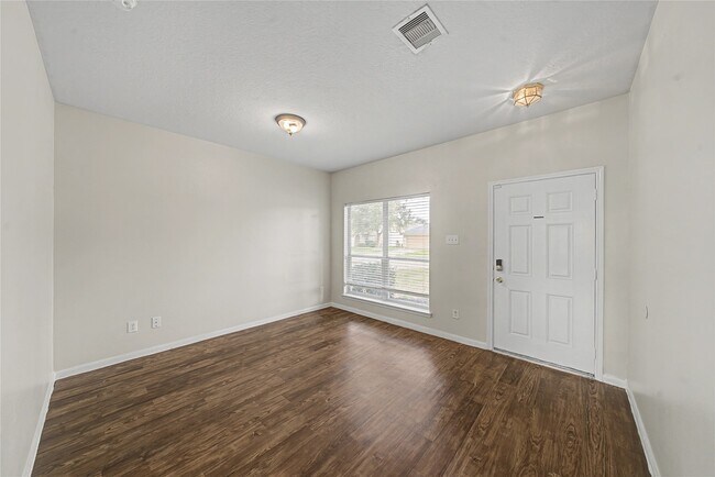 Foto del edificio - 1111 Auburn View Ln