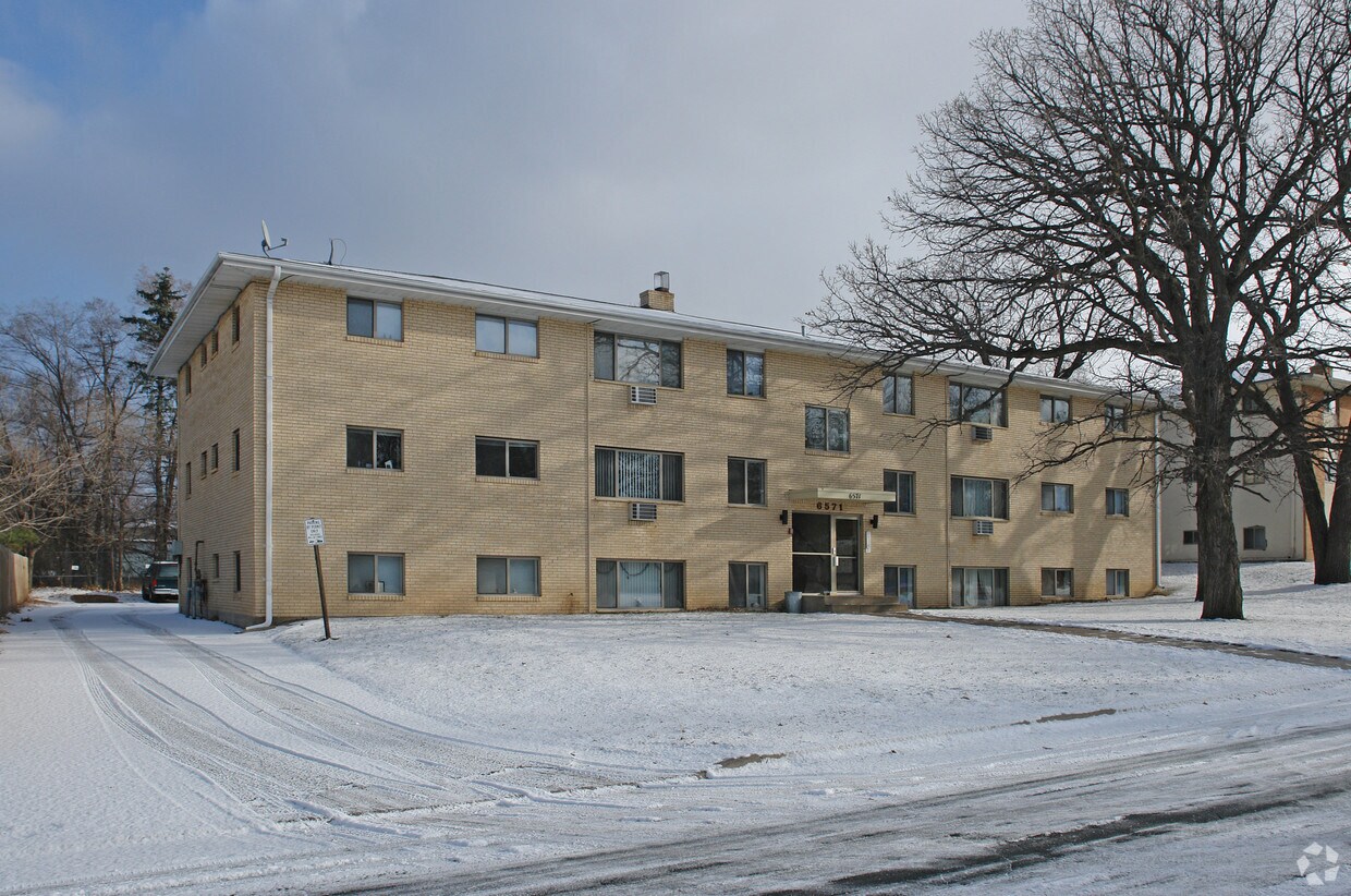 Primary Photo - Aspen Court Apartments
