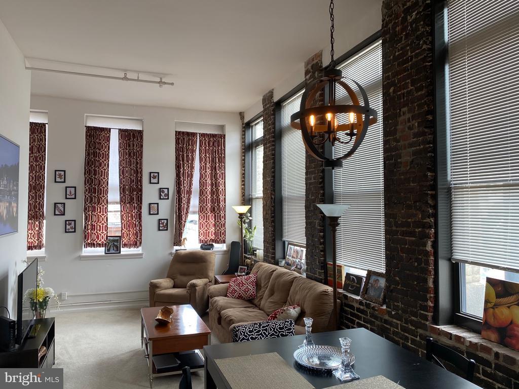 Foto principal - 4368 Cresson St