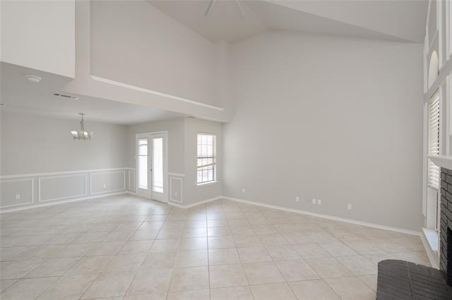 Building Photo - 532 Lake Forest Dr