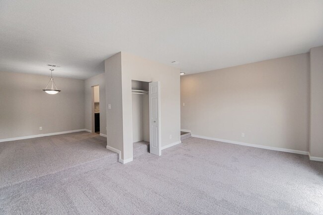 Interior Photo - High Pointe