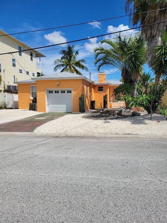 Building Photo - 599 S Bayshore Dr
