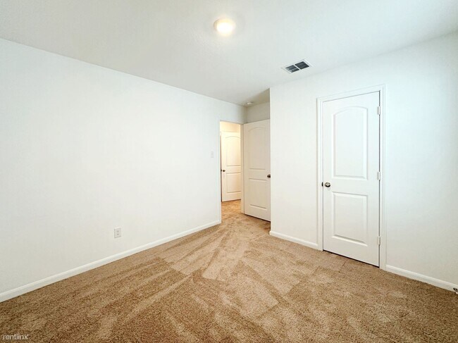 Building Photo - 3 br, 2 bath House - 3023 Jackson Smt