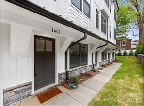 Building Photo - 1409 Kenilworth Ave