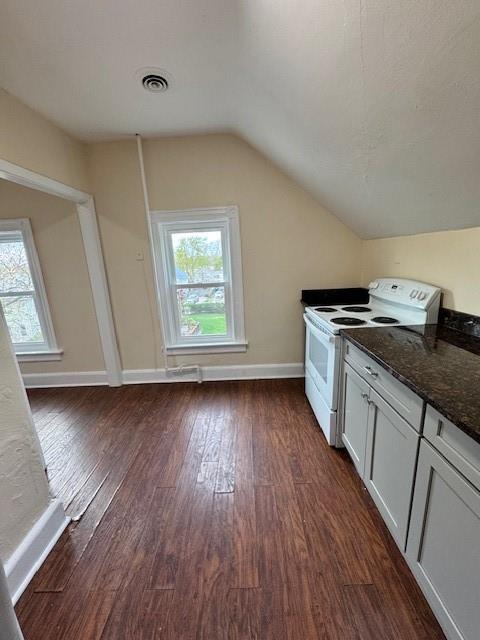 Foto del edificio - 341-341 Pawtuxet Ave