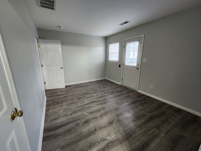 Foto del edificio - Cozy Apartment for Rent!