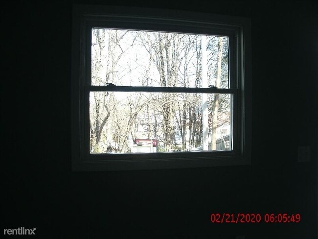 Building Photo - 1 br, 1 bath Apartment - 35 Suyeta Park Drive