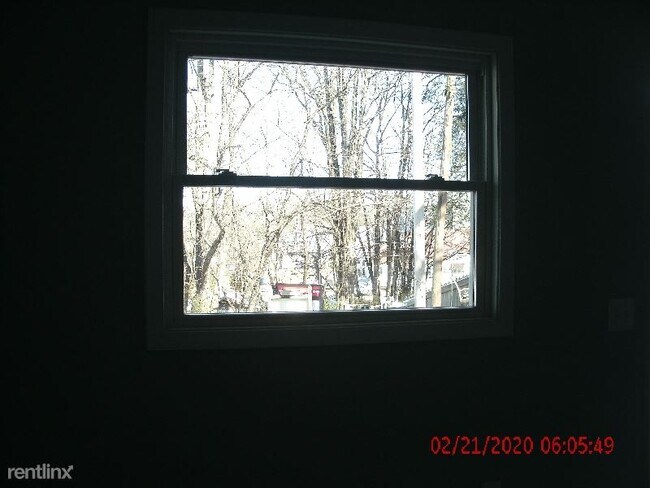 Foto del edificio - 1 br, 1 bath Apartment - 35 Suyeta Park Drive