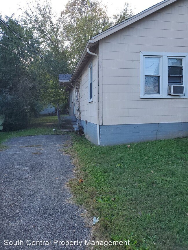 Foto del edificio - 1 br, 1 bath House - 239 Walnut St.