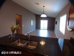 Building Photo - 4942 E Silverbell Rd