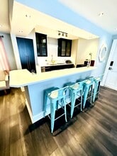 Building Photo - 2424 NE 9th St