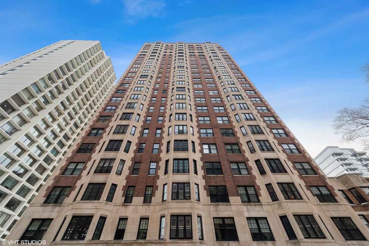 Foto principal - 421 W Melrose St
