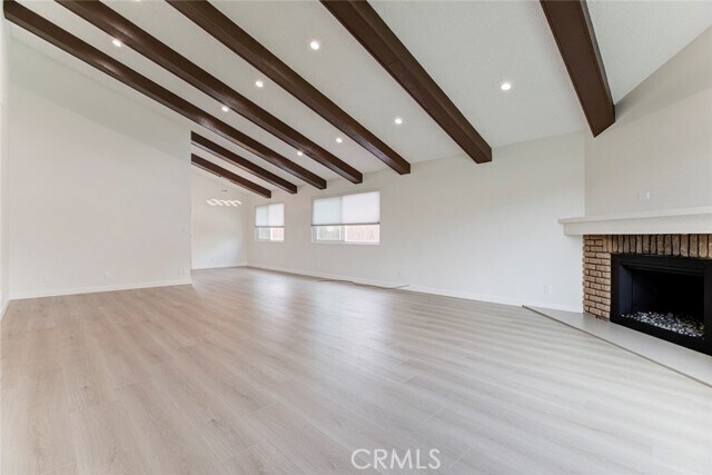 Foto del edificio - 821 N Maple St